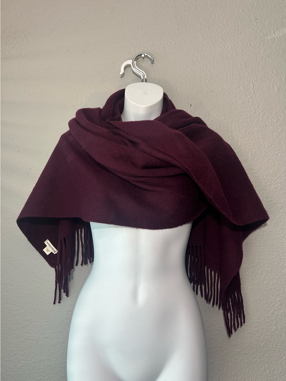 Pure Cashmere Nordstroms Premium Quality Scarf Shawl Purple Maroon Soft 78 Inch
